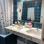 Apartment 100 Metros *