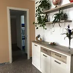 Apartment 100 Metros *
